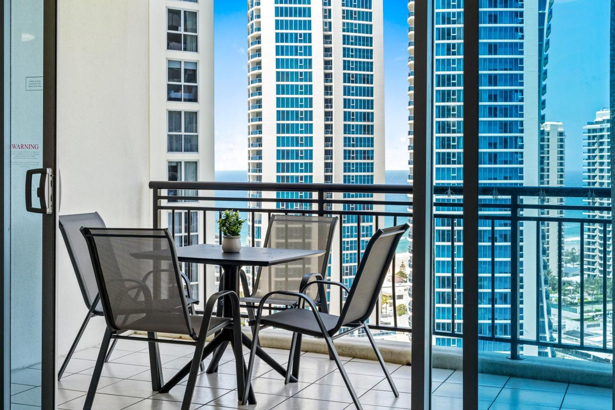 Chevron Renaissance - Self Contained & Privately Managed Apartments Gold Coast Exteriér fotografie